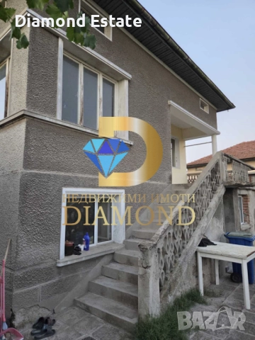 Двуетажна къща в Димитровград, кв. Черноконево, снимка 4 - Къщи - 51639041