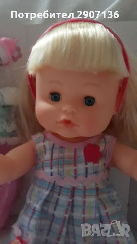 Кукла с функции, плаче, храни се с шише,  говори,смее се,пии вода,чишка в гърне, има памперс , снимка 5 - Кукли - 34926913