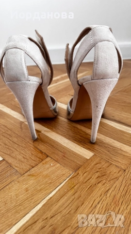 Обувки Armani от естествен велур 39 номер, снимка 6 - Дамски обувки на ток - 51785757