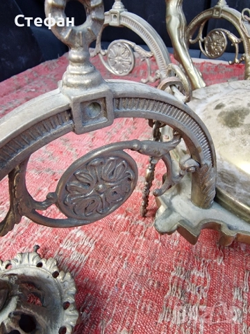 Бронзов бароков полилей с много орнаменти, снимка 2 - Антикварни и старинни предмети - 51920260