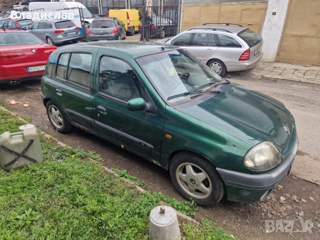 Renault Clio 1.6 90 hp Avtomatic Газов инжекцион , снимка 11 - Части - 52347963