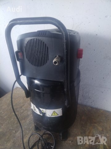 Безмаслен компресор ROWI DKP1500 Скъсанo му е пистовото ремъче!  Няма други забешежки!  Бутилка с об, снимка 2 - Компресори - 44117396