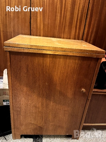 Оригинална крачна шевна машина Union в дървен шкаф, снимка 6 - Шевни машини - 53023897