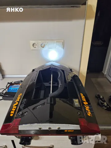 Лодка за захранка, снимка 4 - Стръв и захранки - 49375971