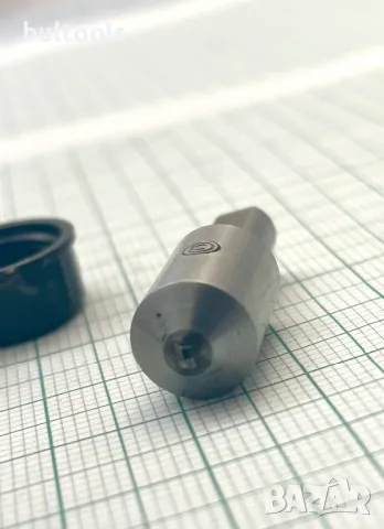 Диамантен накрайник за твърдост по Vickers HV, снимка 2 - Диамантени и режещи инструменти - 49761031