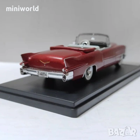 Cadillac Eldorado Biamitz 1956 - мащаб 1:43 на Premium-X моделът е нов в PVC диспей-кейс, снимка 4 - Колекции - 53115811