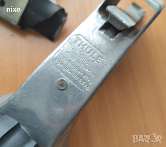 Оригинални захвати/лапи Thule 1050 за автомобили с улеи, снимка 2 - Аксесоари и консумативи - 53244943