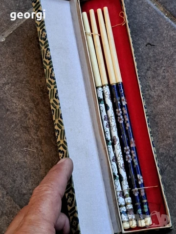 луксозни емайлирани стикове за суши от кост   26/2  