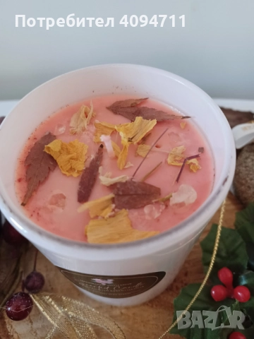 Декоративна свещ със соев восък и аромат на цветя, снимка 3 - Декорация за дома - 52402877