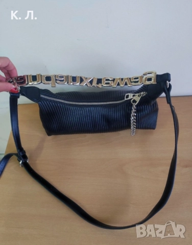 Дамска черна чанта, снимка 3 - Чанти - 52481382