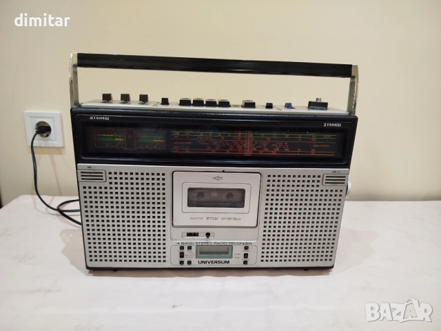 Радио касетофон UNIVERSUM 