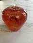  Декоративна стъклена ябълка марка IVV - Червен  , снимка 1 - Статуетки - 44876877