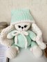 Ръчно плетена плюшена играчка Зайче в пижамка, Ръчно плетено зайче, подарък за бебе, снимка 2