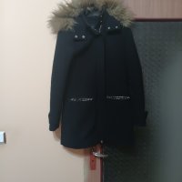  Късо палто, снимка 1 - Палта, манта - 44026415