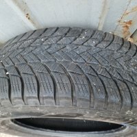 BRIDGESTONE Зимни 225 60 17, снимка 5 - Гуми и джанти - 42872437