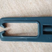 Държач, клипс за кабели Genuine Cisco 700-01663-01-A0 Cable Manager Holder Clip 1U, снимка 3 - Други - 27440339