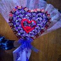‼️ЗАПОВЯДАЙТЕ 💜 Голям, шоколадов букет -сърце "MY LOVE" 💝🍫, снимка 3 - Подаръци за жени - 44132378