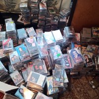 Търся Дискове и касети с БГ музика, снимка 1 - CD дискове - 34972903