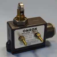 изключвател Omron ZE-Q21-G Enclosed Switch Roller Plunger 15A, снимка 1 - Резервни части за машини - 43861814