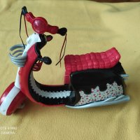 Голям мотор Mattel Monster High Ghoulia Yelps Scooter Vehicle