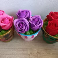 Налични рисувани вазички със сапунени рози, снимка 2 - Декорация за дома - 39661044