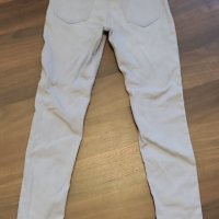 еластични дънки с размер 8 - 9 год., снимка 2 - Детски панталони и дънки - 43253676