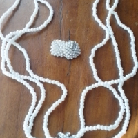 Колие и обици с перли, снимка 9 - Бижутерийни комплекти - 43829636