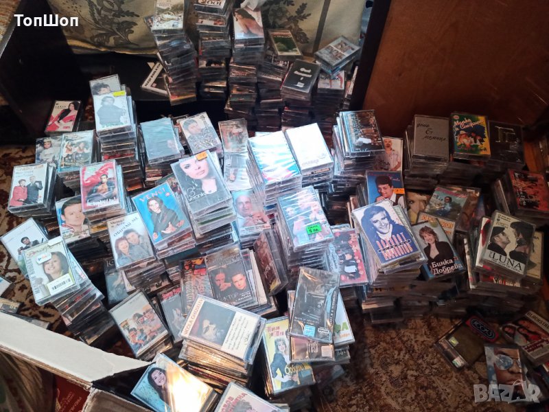 Търся Дискове и касети с БГ музика, снимка 1