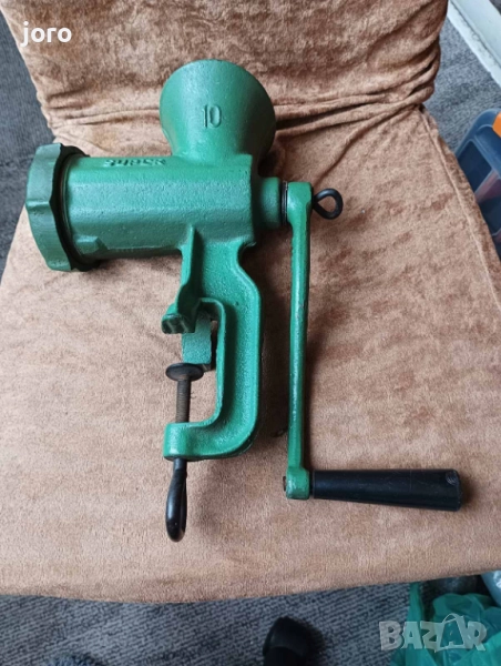 Чугунена месомелачка, снимка 1