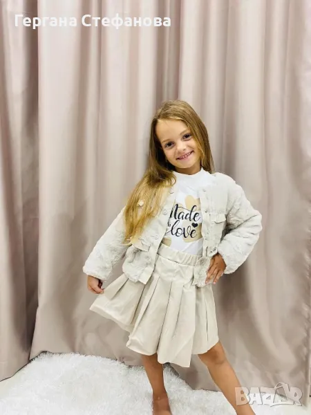 Сет 3 части Кожена пола,блуза и меко пухено палтенце🥰 Размери-3/4г.4/5г.5/6г.6/7г.7/8г. Цена -68лв, снимка 1