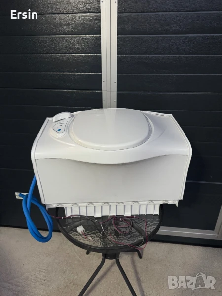 Тоалетна Thetford C403L За Кемпер и Караван, снимка 1