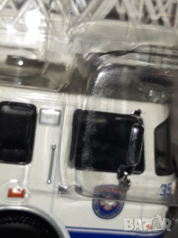 American Fire Car Американска пожарна 1.43  мащаб. , снимка 4 - Колекции - 34939544