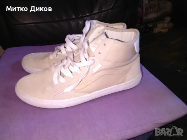 Кецове VANS оригинал бежови високи като нови US-10 UK-9 №43 стелка 28см , снимка 2 - Кецове - 49923321