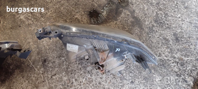 Фар ляв десен Mazda 3 - 120лв, снимка 4 - Части - 50829397