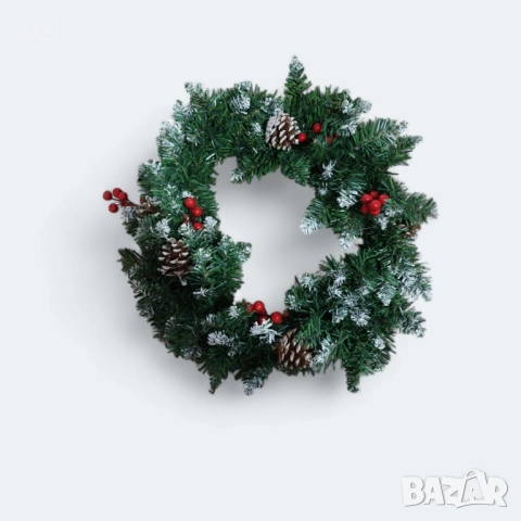 Коледен венец с шишарки и червени плодчета - 40 см