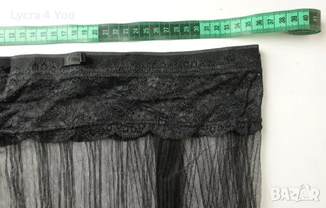 Calzedonia Special Edition L луксозни дамски чорапи с вградени жартиери и колан с мини пола, снимка 12 - Бельо - 49215135