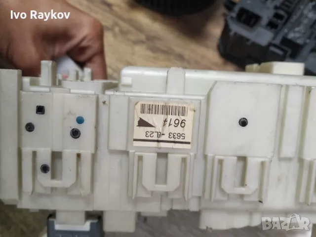 Бушонно табло за Toyota Auris , 82730-02120-A 0208-9H03, снимка 6 - Части - 47312886