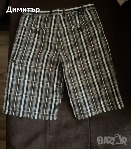 къси панталони VANS, снимка 2 - Къси панталони - 37793398