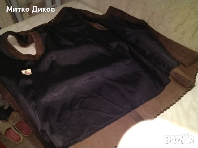 Велурен кожен елек от соца везан с народни мотиви на Иван Калчев село Бяла Варненско размер С, снимка 11 - Елеци - 44049280