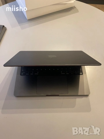 Macbook Pro M4 Pro chip 24GB RAM/512GB SSD, снимка 4 - Лаптопи за работа - 53411504