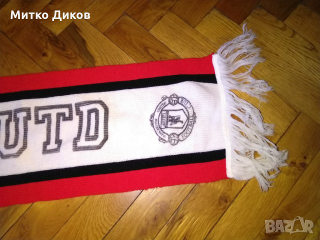 Манчестър Юнайтед  шал винтидж от едно време, снимка 2 - Футбол - 26663919