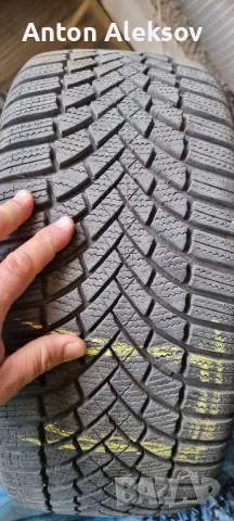 Зимни гуми Bridgestone 225-40-18 2 броя, снимка 4 - Гуми и джанти - 48364050