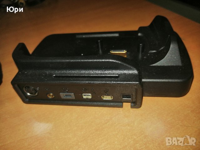 Продавам видео камера  JVC GZ-MG330 30 GB Hard Disk Drive, 35x оптичен зум, снимка 8 - Камери - 43717647