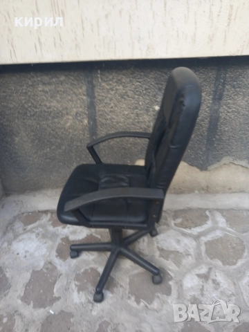 офис стол, снимка 2 - Столове за офис - 51479406