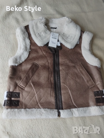 Дамски елек с Каракул , снимка 2 - Елеци - 52343642