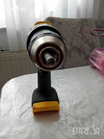 Винтоверт Dewalt DCD 776 , снимка 5 - Винтоверти - 52679220
