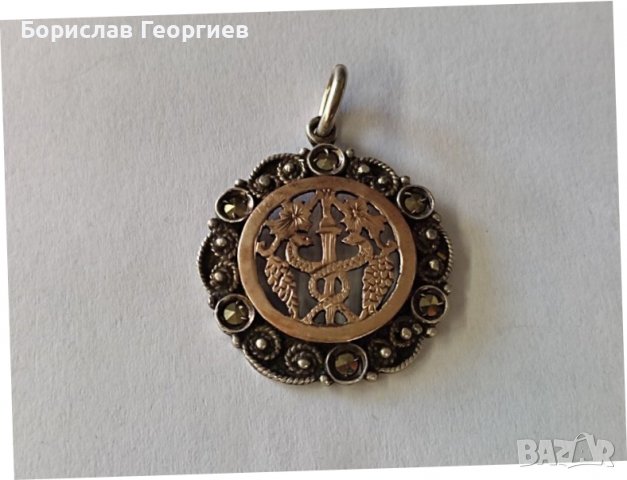 Стара сребърна висулка със злато, снимка 3 - Колиета, медальони, синджири - 37916496