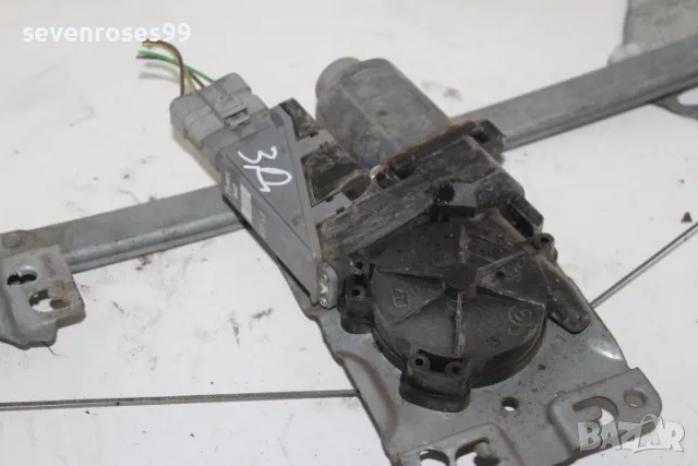 Мотор стъкло задно дясно Пежо 307 св комби 2002 1.6i Peugeot 307SW, снимка 3 - Части - 48247085