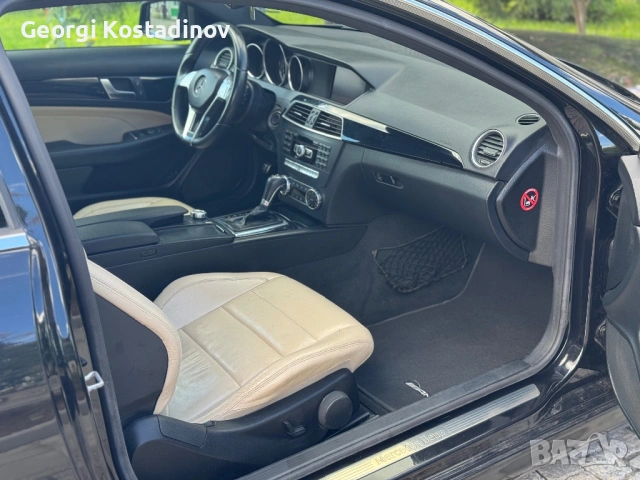 Mercedes C250 AMG Line, снимка 11 - Автомобили и джипове - 53539263