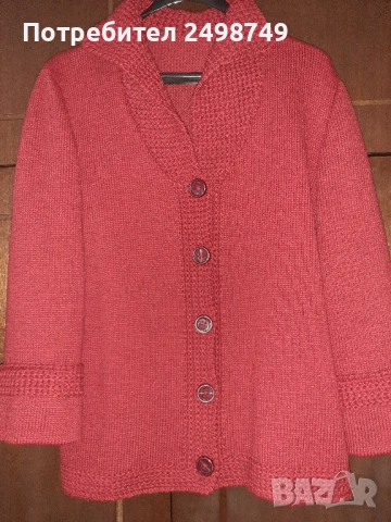 Дамска жилетка, ръчно плетена, снимка 2 - Жилетки - 52259537